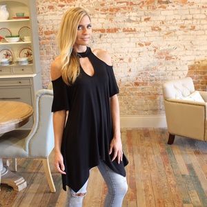 Black keyhole cold shoulder tunic